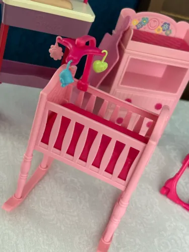 Quarto de bebê da Barbie - Itens Originais 