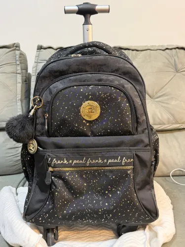 Mochila Paul Frank com 4 Rodas