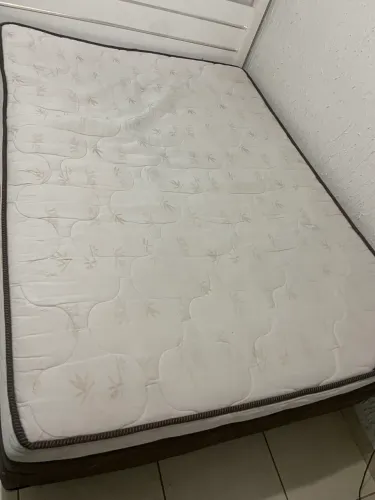 Cama de casal box ( colchão e base ) 
