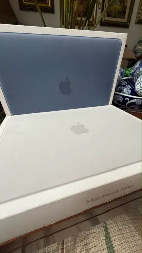 Apple Macbook Neo 8/256 Silver e Indico Novo Lacrado