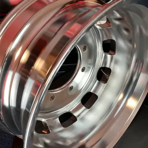 Roda de Alumínio 22,5 x 8,25 GT1 VW Constellation (8 furos) - Italspeed