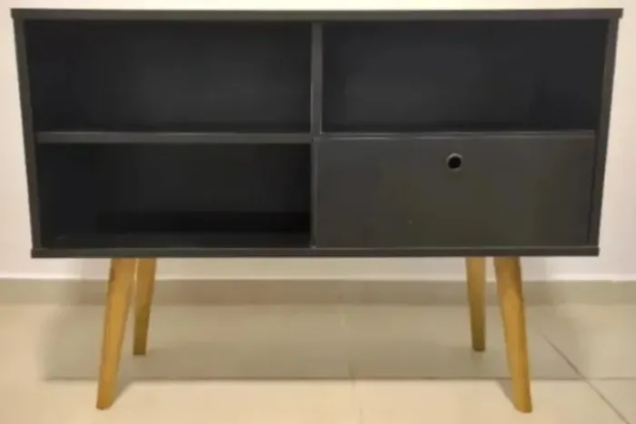 Rack preto moderno
