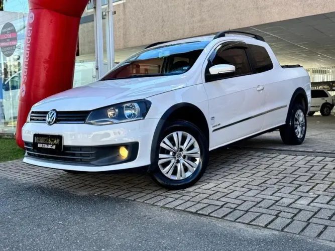 Volkswagen Saveiro Highline 1.6 T. Flex 8V CD 2015