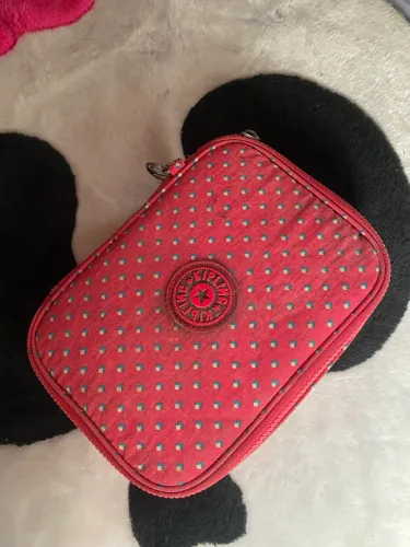Estojo Kipling modelo 100 Pens