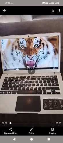 Notebook semi novo .Pra troca em outro ou vender