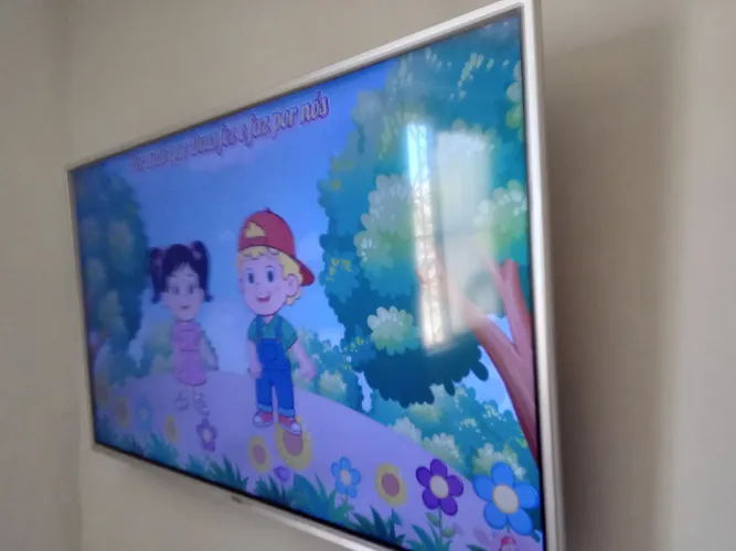 TV smart 42 polegadas