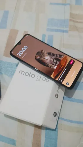 Celular Motorola G06 