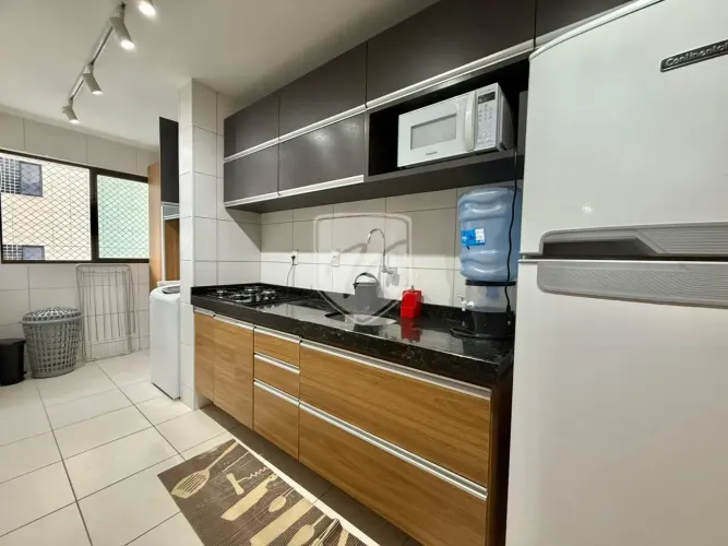 APARTAMENTO MOBILIADO NA JATIÚCA  2 QUARTOS, 1 SUÍTE, 60M² - Maceió - AL
