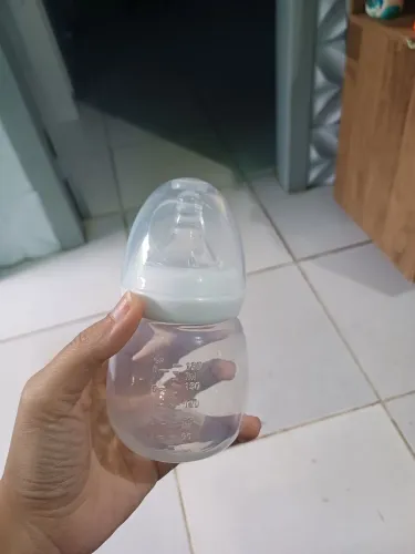 Bomba elétrica tira leite 