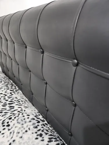 Cabeceira Casal Dama Pvc Capitonê Preta