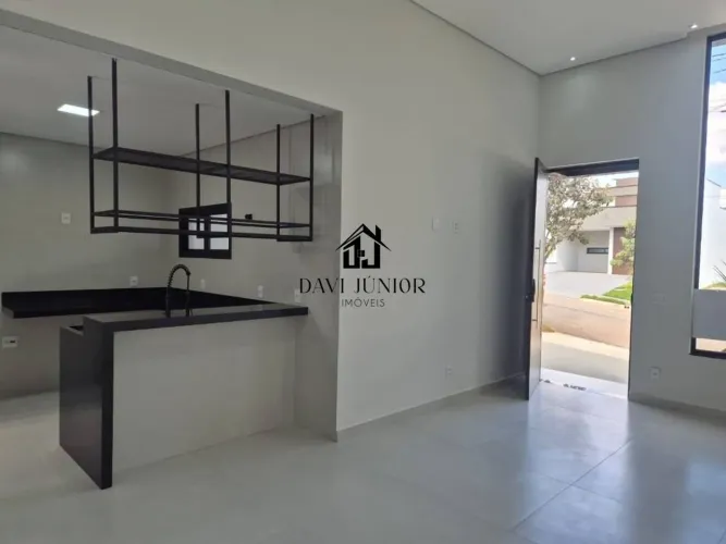 Casa com 3 dormitórios sendo 1 suíte à venda, 104 m² por R$ 740.000 - Condomínio Residenci