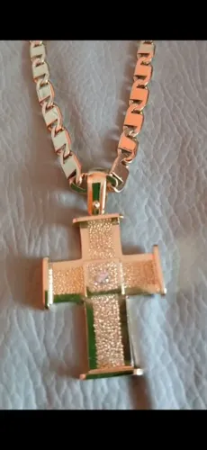 Vendo ouro maciço 750 18k. 