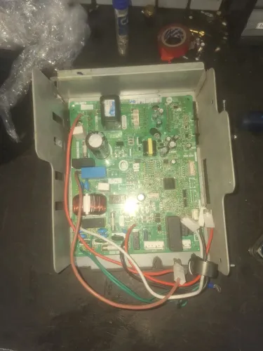 Placa Inverter Condensadora Daikin 9k Rh09p5vl 7900161