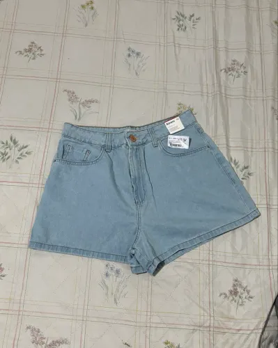 short jeans mom cor clara tam 42 / novo com etiqueta