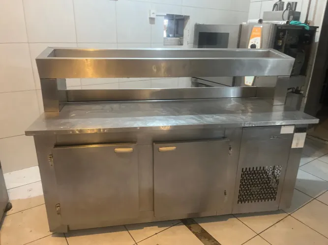 Balcão pizzaria novo torro hoje 2500