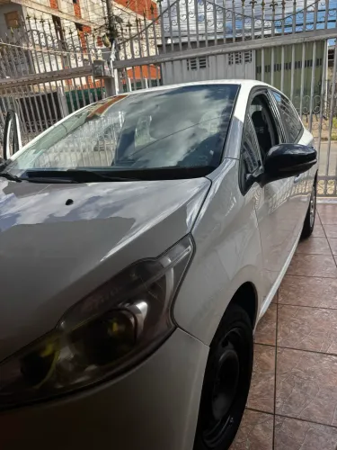 Peugeot 208 Active/active Pack 1.5 Flex 8V 5P 2015