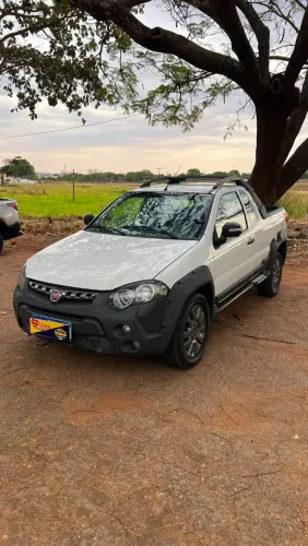 Fiat Strada Adventure 1.8/ 1.8 Locker Flex CE 2015