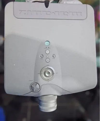 LOTE COM 2 PROJETORES SONY/MARANTZ