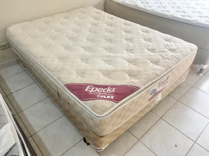 Cama box de casal , cama de casal 