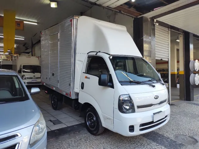 Feirão Kia bongo baú 2008 a 0km hyundai hr baú carroceria  refrigerado 