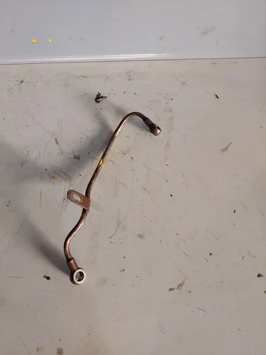 Cano de óleo motor triton 