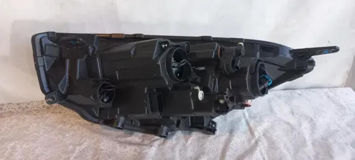 Farol da Honda CRV 2019 lado esquerdo 