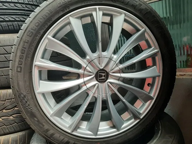 Roda aro 20 raiada prata Toyota Corolla usadas