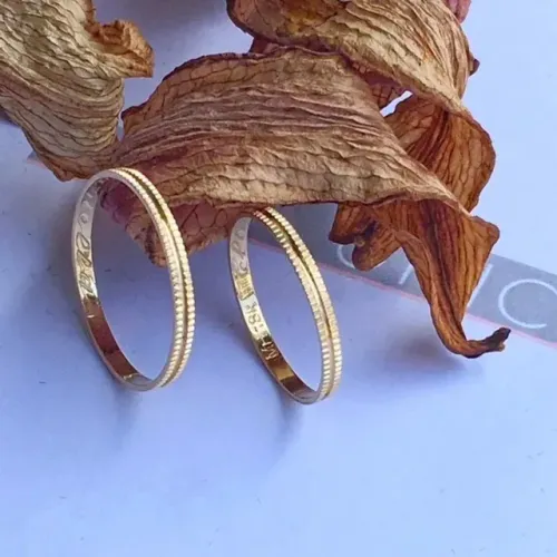 Par de Alianças de Casamento em Ouro18k Trabalhada Reta 1,75mm VALOR PARCELADO