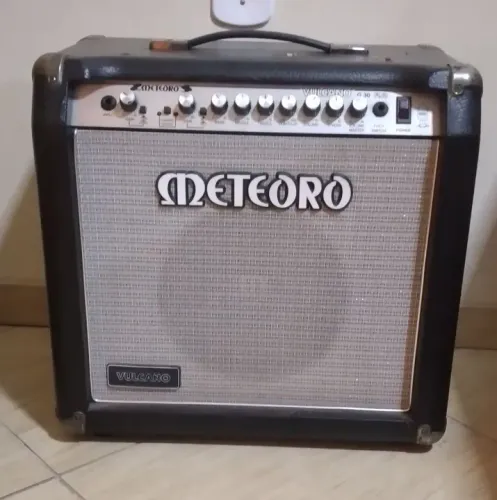 Amplificador meteoro Vulcano G30