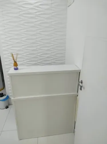 Balcão de recepção pequeno