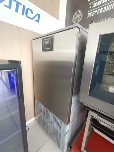 Ultracongelador uk14 novo para cozinhas * cesar