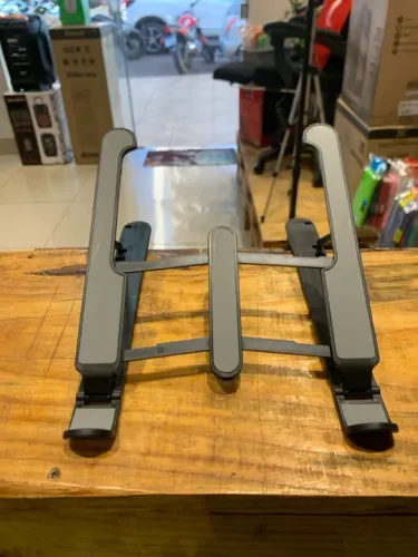 Suporte de mesa para notebook com regulagem de altura