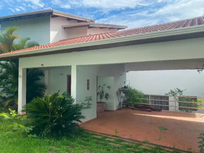 Casa sólida , 1552 m de terreno e 371 construção SAN CONRADO - Sousas