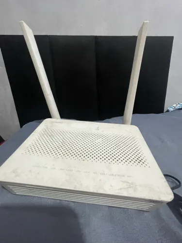 Roteador Modem Huawei Echolife Hg8546m Internet Rápida E Estável Branco