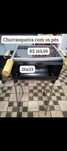 Churrasqueira com pés