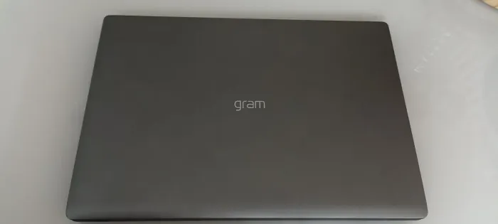 Vende Notebook LG Gram 