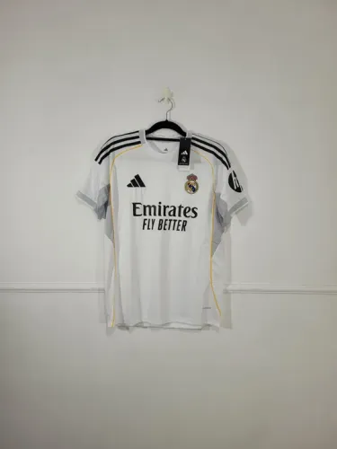 Camisa de Futebol Real Madrid 25/26