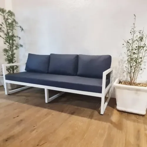 SOFÁ METÁLICO ESTILO INDUSTRIAL PARA VARANDA