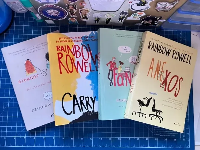 Coleção de livros Rainbow Rowell - Fangirl, Carry On, Anexos e Eleanor & Park