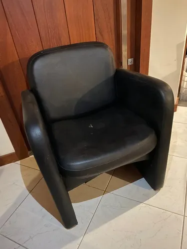 Poltrona Preta Confortável