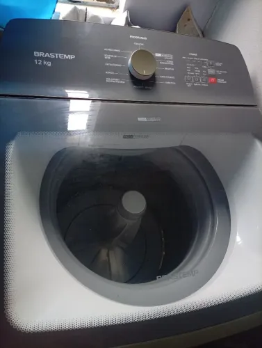 Máquina de lavar Brastemp 12kg com 12 funções 