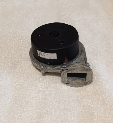 Ventilador centrífugo de caldeira a gás do marca Ebmpapst NRG118 novo sem uso