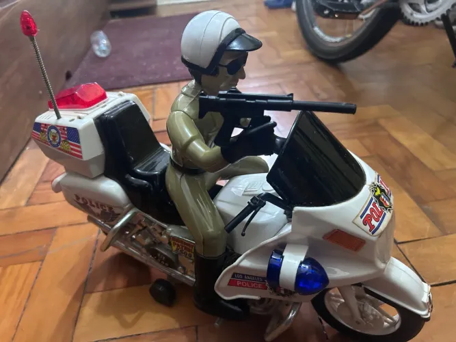 Moto Patrulha Brinquedo anos 90 ESCALA GRANDE 