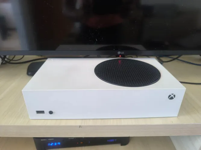 Xbox Series S 512Gb + 1 controle + 1 SSD 500Gb