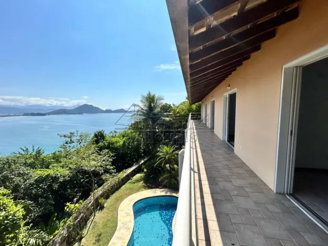 Casa de Condomínio com 5 quartos, Ponta das Toninhas, Ubatuba - R$ 3.85 mi, Cod: 4404