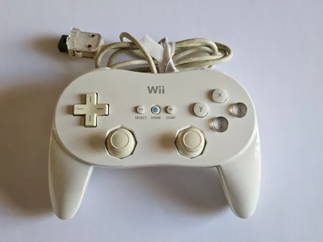 Controle Nintendo Wii Classic Pro - Original Japonês Branco