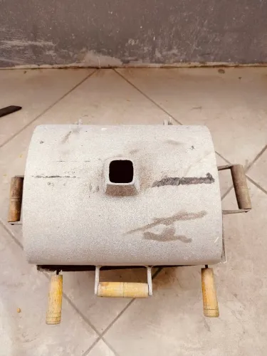 Churrasqueira de alumínio batido