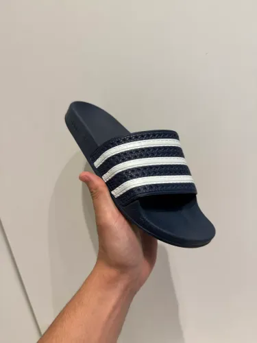 Chinelo Adidas Adilette - Tamanho 38/39