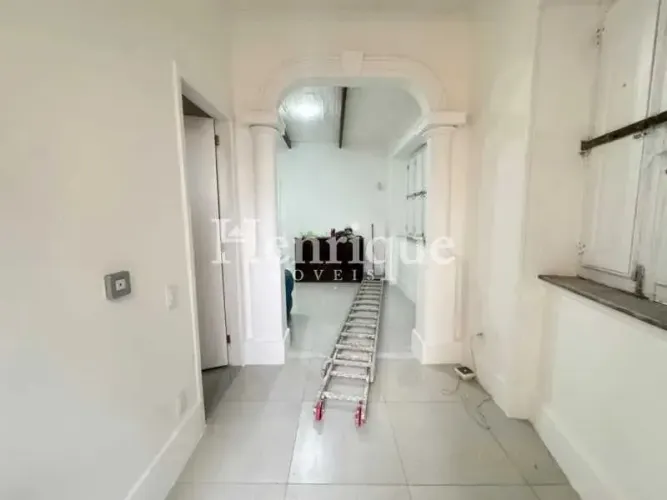 Casa de rua : Térrea / Residencial / Flamengo