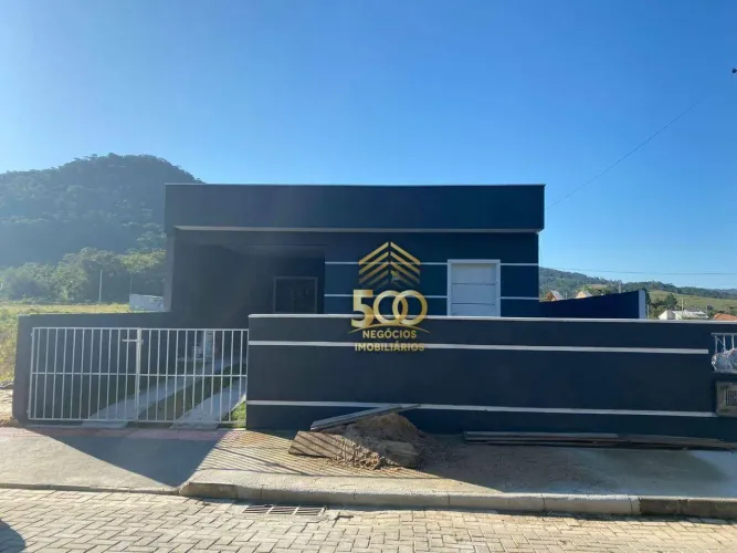 Casa com 3 dormitórios à venda, 108 m² por R$ 499.900,00 - Forquilhas - São José/SC